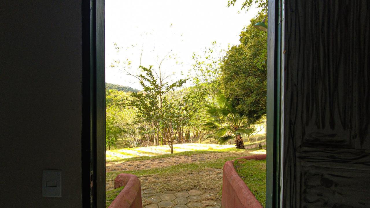 Pousada Vale Dos Jacus Guararema Exterior photo
