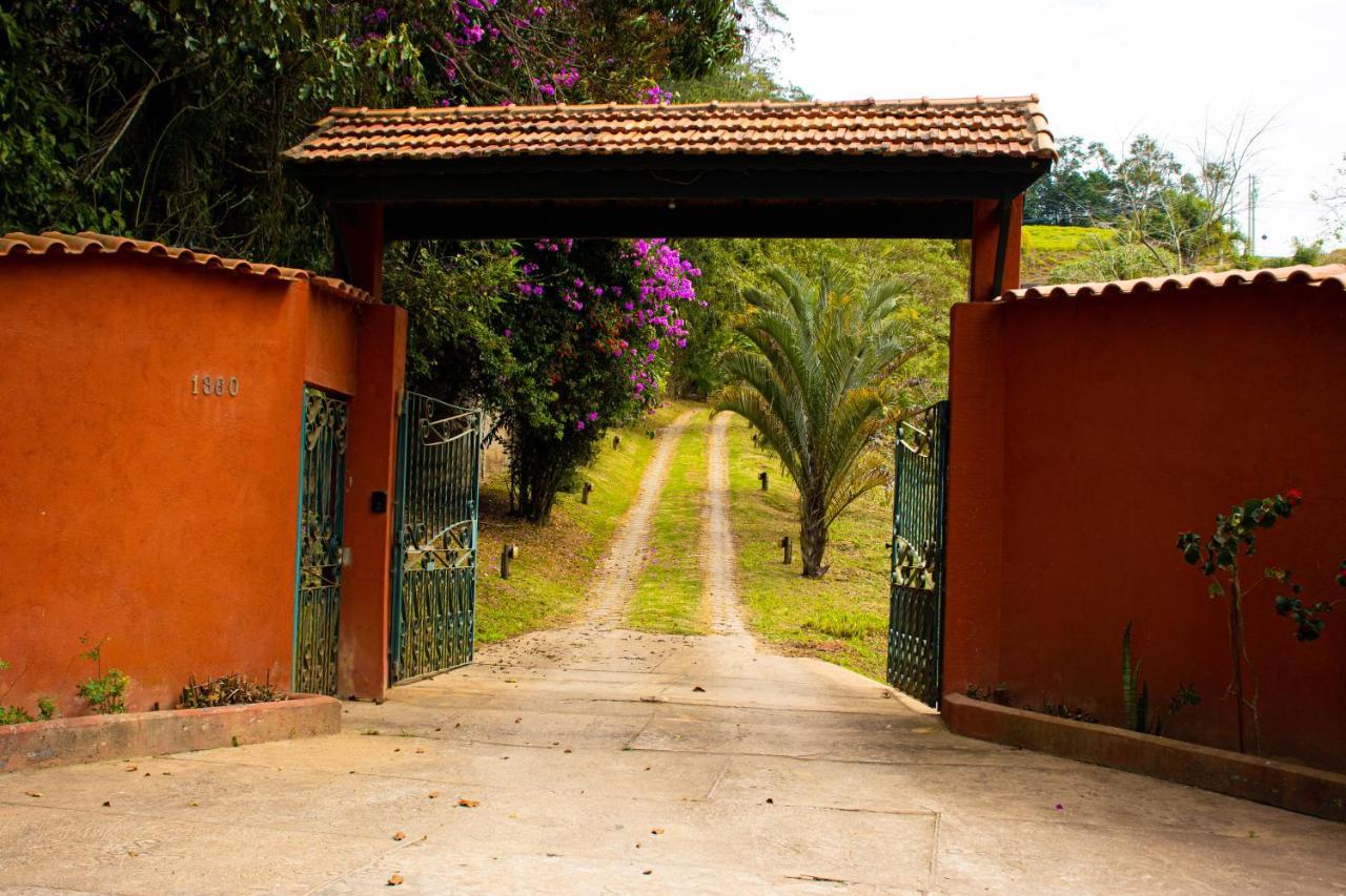 Pousada Vale Dos Jacus Guararema Exterior photo